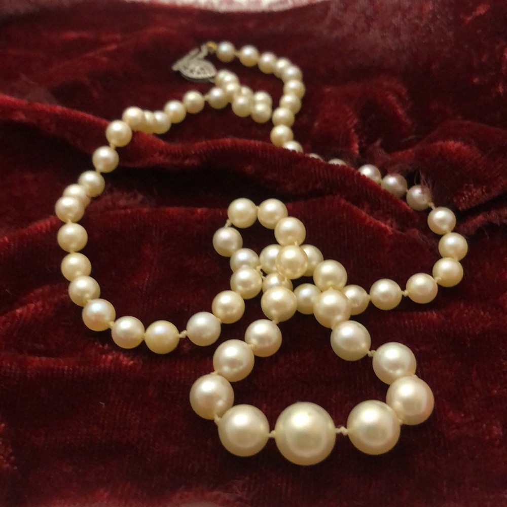 Vintage Graduated Real Pearl Necklace